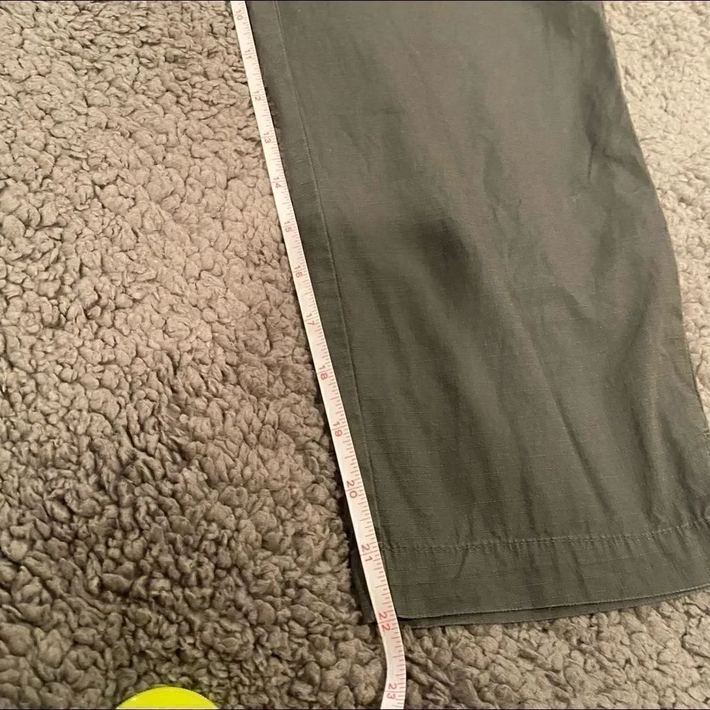 Field & Stream Cropped Pants Size 6 - Picture 2 of 9